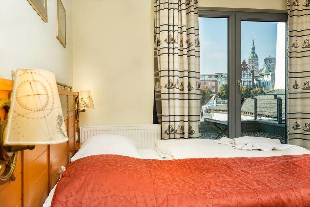 Hiddenseer Hotel Stralsund Dış mekan fotoğraf